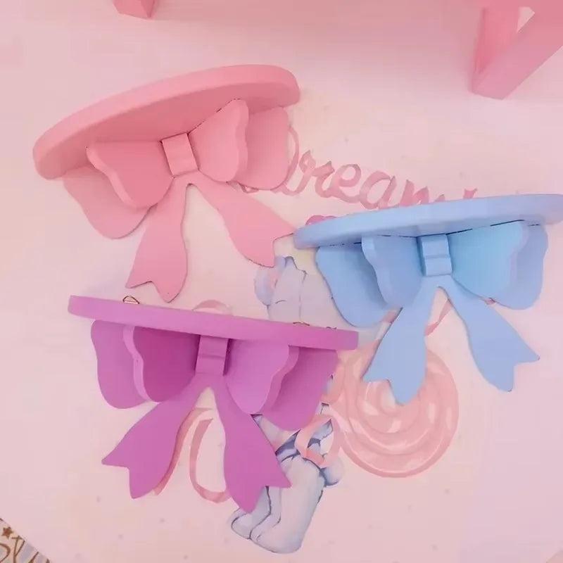 Wooden Decorative Shelves for Girls' Room in Tiny Dream Collection