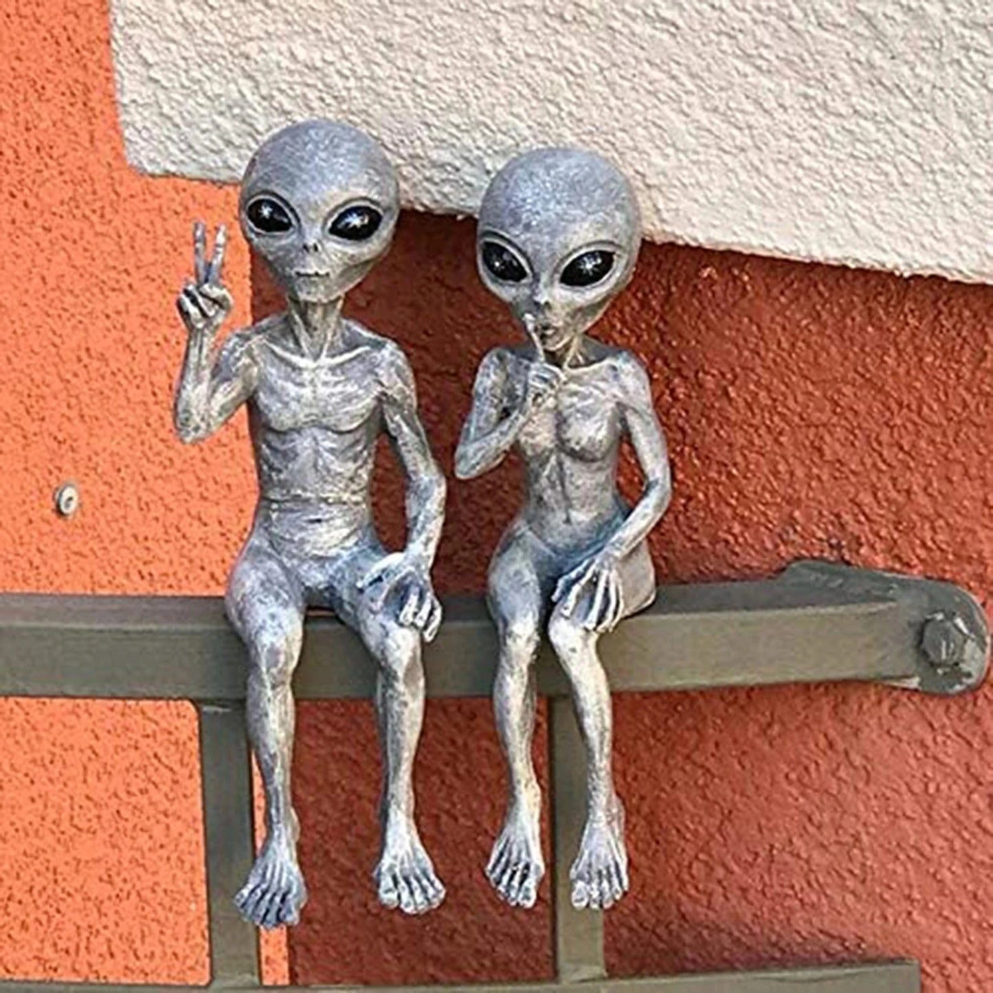 Outdoor Space Alien Statues